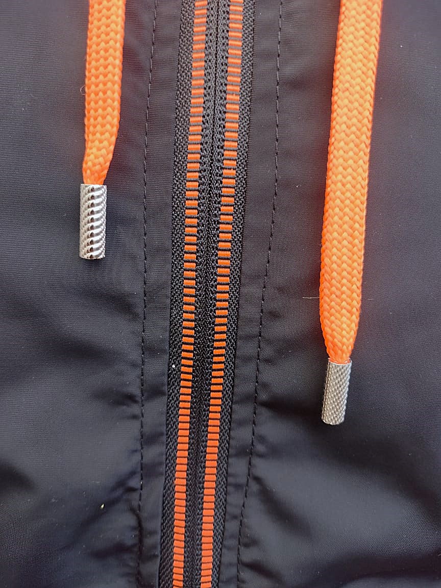 Cortavientos Premium de Nylon para Hombre - Image 3