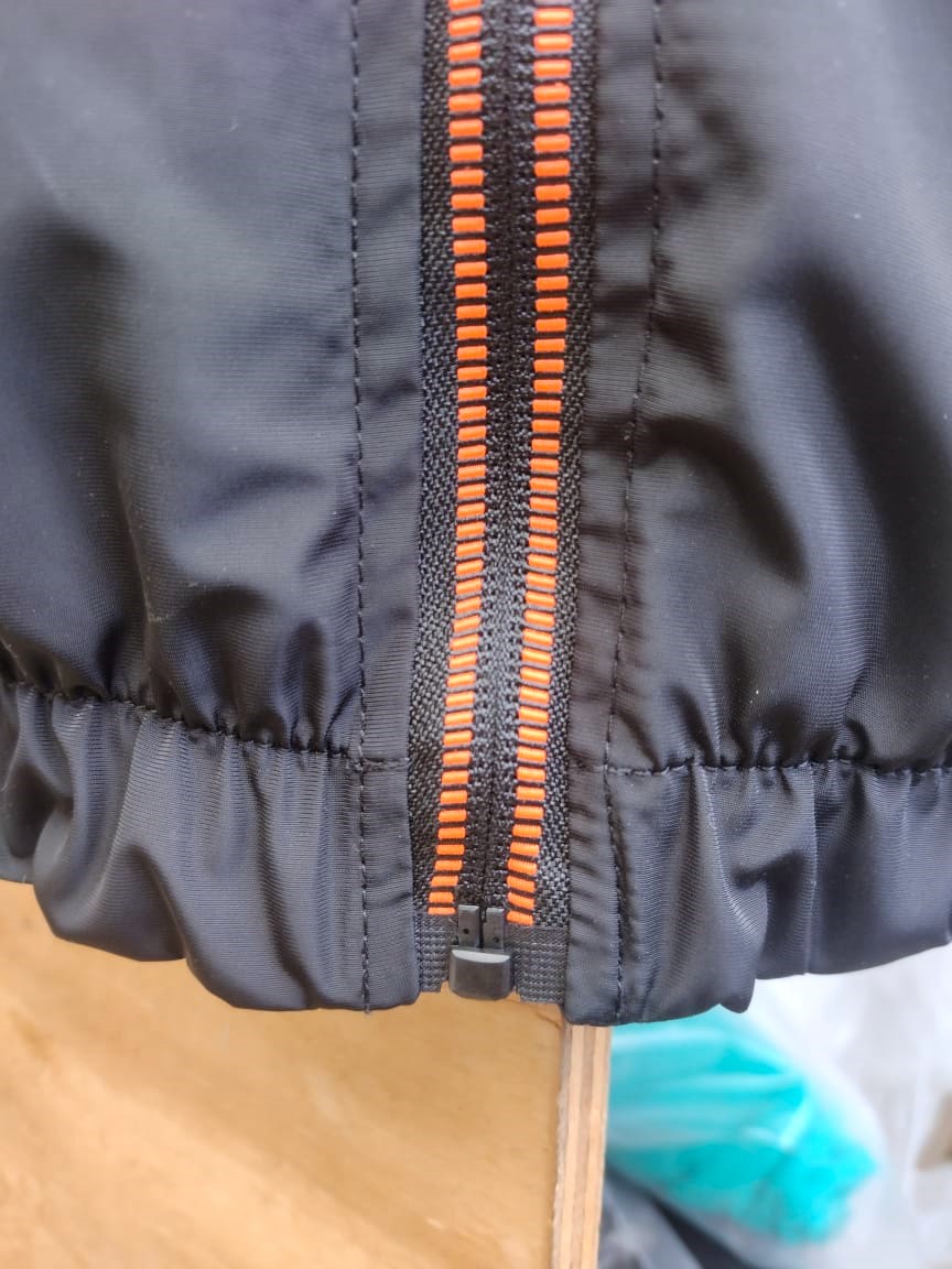 Cortavientos Premium de Nylon para Hombre - Image 6