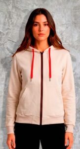 Hoodie básico beige con capota forrada en rojo para mujer JG Studio